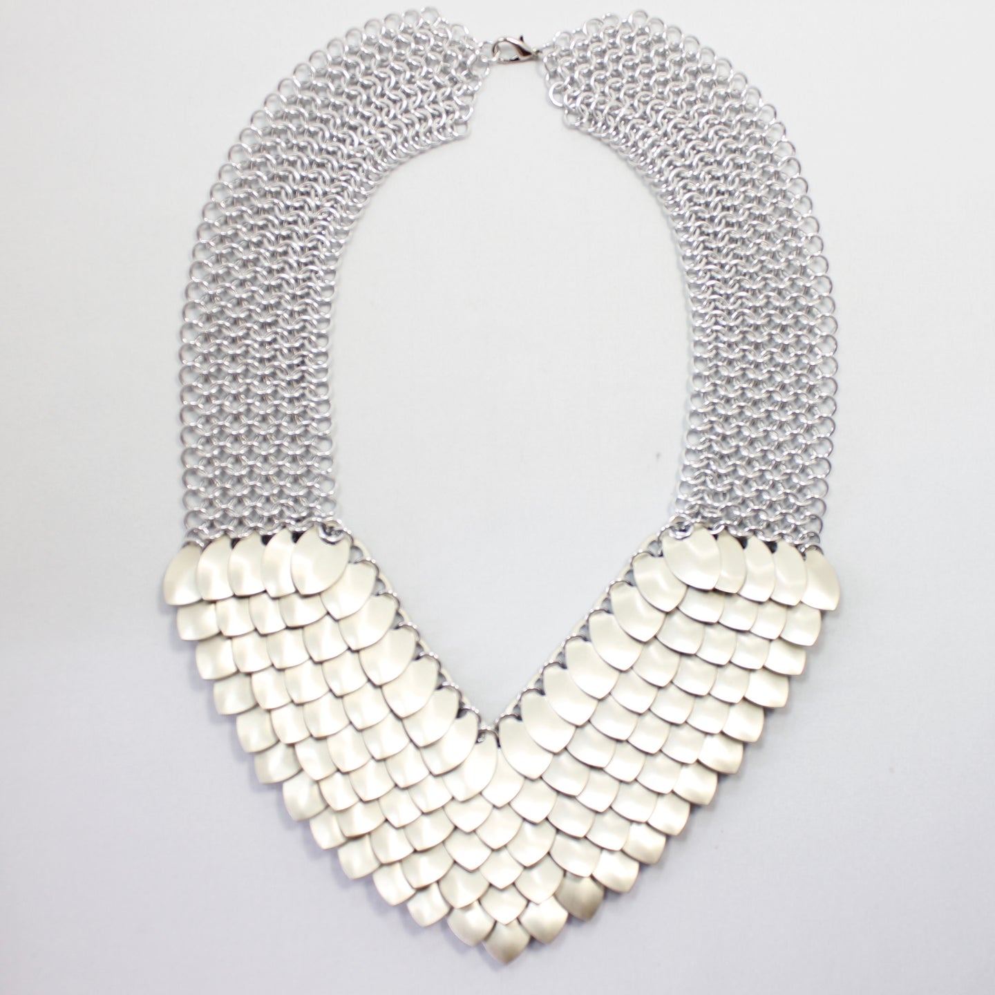 Metal Petal Necklace in Gold