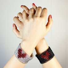 Load image into Gallery viewer, Stretch Heart Cuff