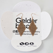 Load image into Gallery viewer, Mesh Ear Rings in Champagne