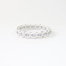 Load image into Gallery viewer, The Helm Stretch Bracelet in White + Silver