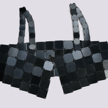 Load image into Gallery viewer, Block Crop Top - Black